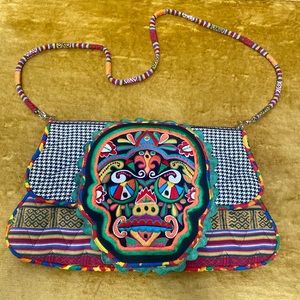 Colorful Mexican patterned Ragmatazz purse/clutch.